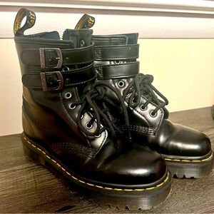 Double buckle Doc Martens size 7